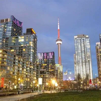 26,&nbsp;Capreol, Waterfront Communities C1, Toronto