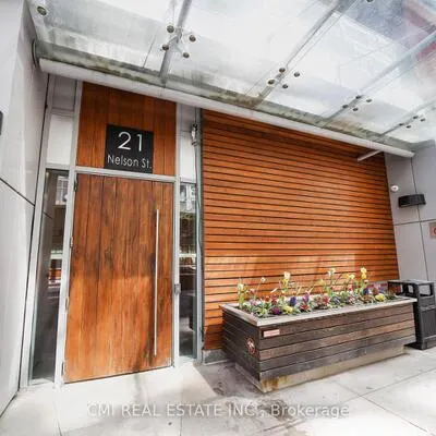 21,&nbsp;Nelson, Waterfront Communities C1, Toronto