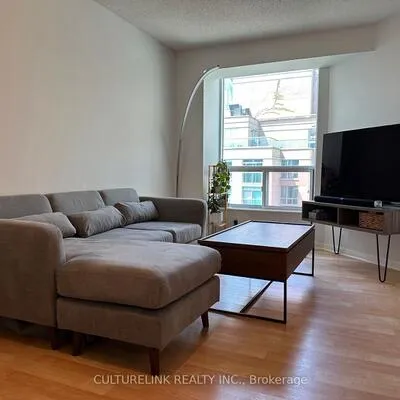 109,&nbsp;Front, Moss Park, Toronto