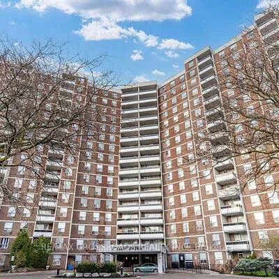 5,&nbsp;Shady, Flemingdon Park, Toronto