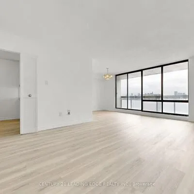 260, Seneca Hill, Don Valley Village, Toronto