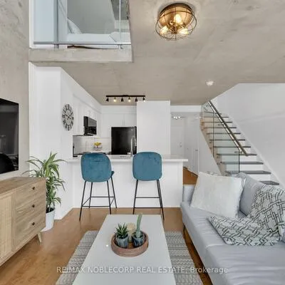 954, King, Niagara, Toronto