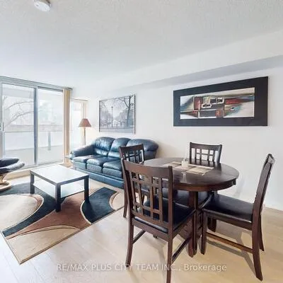 111,&nbsp;Elizabeth, Bay Street Corridor, Toronto