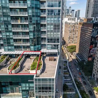 386,&nbsp;Yonge, Bay Street Corridor, Toronto