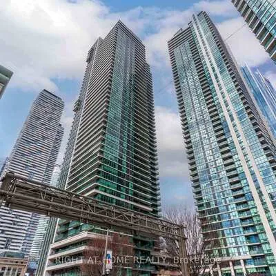 33,&nbsp;Bay, Waterfront Communities C1, Toronto