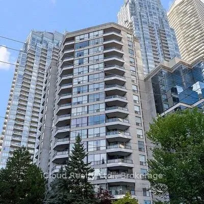 30,&nbsp;Holly, Mount Pleasant West, Toronto