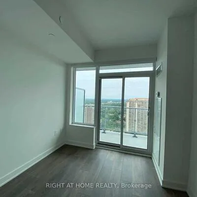 99,&nbsp;Broadway, Mount Pleasant West, Toronto