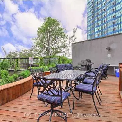 77,&nbsp;Harbour, Waterfront Communities C1, Toronto