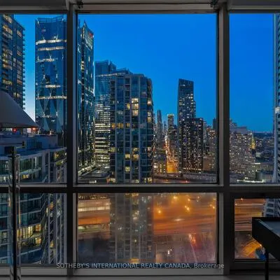 10,&nbsp;Yonge, Waterfront Communities C1, Toronto
