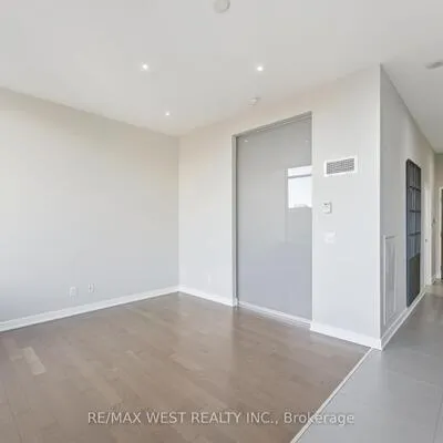 3, Market, Waterfront Communities C8, Toronto