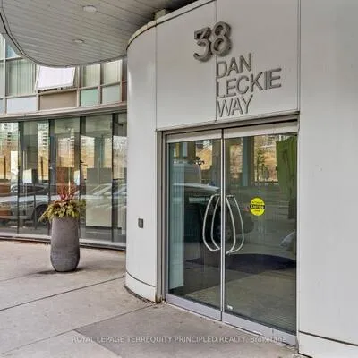 38,&nbsp;Dan Leckie, Waterfront Communities C1, Toronto