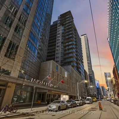 210,&nbsp;Victoria, Church-Yonge Corridor, Toronto