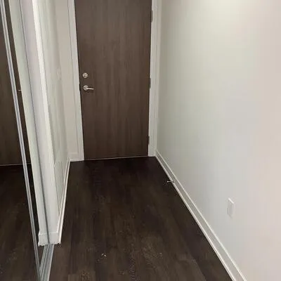 27,&nbsp;Bathurst, Waterfront Communities C1, Toronto