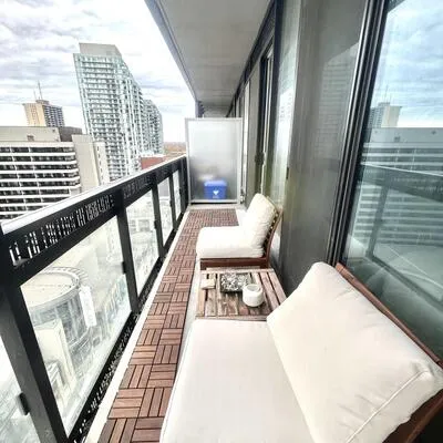 8,&nbsp;Eglinton, Mount Pleasant West, Toronto