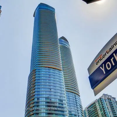 14,&nbsp;York, Waterfront Communities C1, Toronto