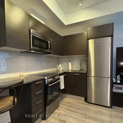 42,&nbsp;Charles, Church-Yonge Corridor, Toronto