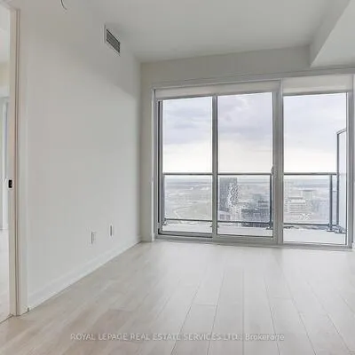 5,&nbsp;Defries, Regent Park, Toronto