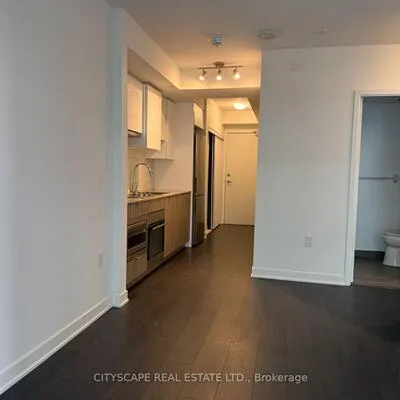 195,&nbsp;Redpath, Mount Pleasant West, Toronto