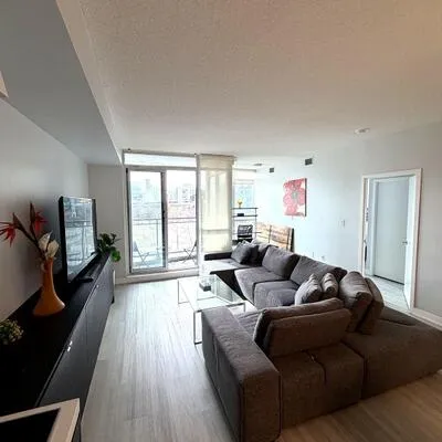 151,&nbsp;Dan Leckie, Waterfront Communities C1, Toronto