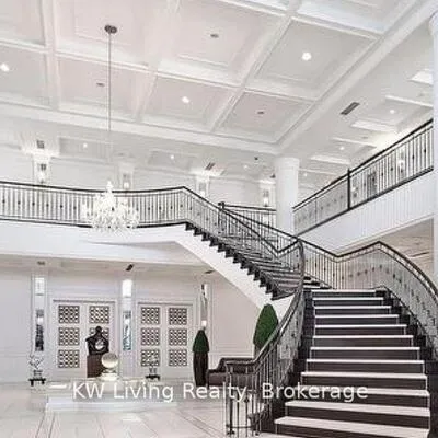 15,&nbsp;Greenview, Newtonbrook West, Toronto