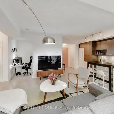 30,&nbsp;Nelson, Waterfront Communities C1, Toronto