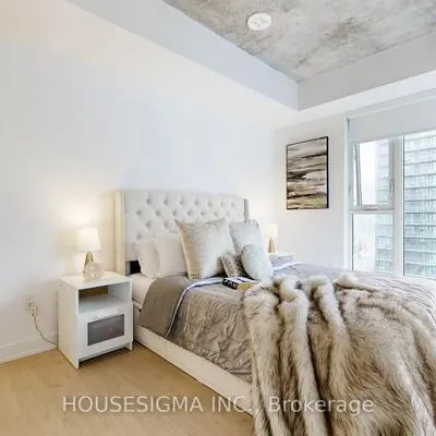 65,&nbsp;Mutual, Church-Yonge Corridor, Toronto