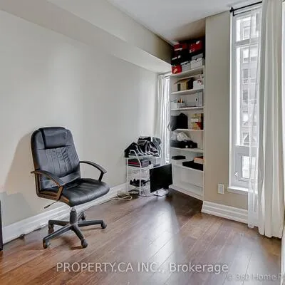 8,&nbsp;Scollard, Annex, Toronto
