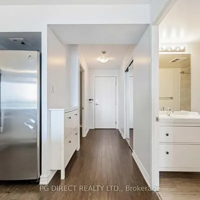 323,&nbsp;Richmond, Moss Park, Toronto