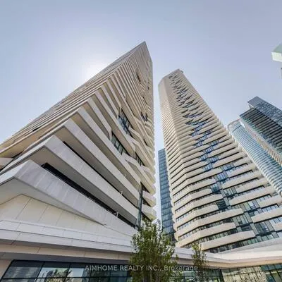100,&nbsp;Harbour, Waterfront Communities C1, Toronto