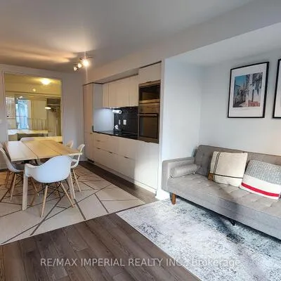 318,&nbsp;Richmond, Waterfront Communities C1, Toronto