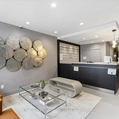 17,&nbsp;Kenaston, Bayview Village, Toronto