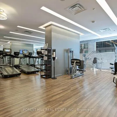 155,&nbsp;Yorkville, Annex, Toronto