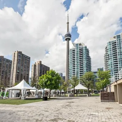 230,&nbsp;Queens, Waterfront Communities C1, Toronto