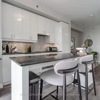 426,&nbsp;University, University, Toronto