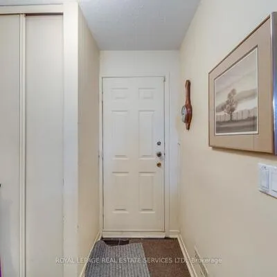 4,&nbsp;English Ivyway, Bayview Woods-Steeles, Toronto