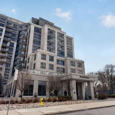 35,&nbsp;Saranac, Englemount-Lawrence, Toronto