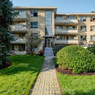 8,&nbsp;Corinth, Mount Pleasant East, Toronto