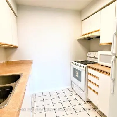 18,&nbsp;Hillcrest, Willowdale East, Toronto