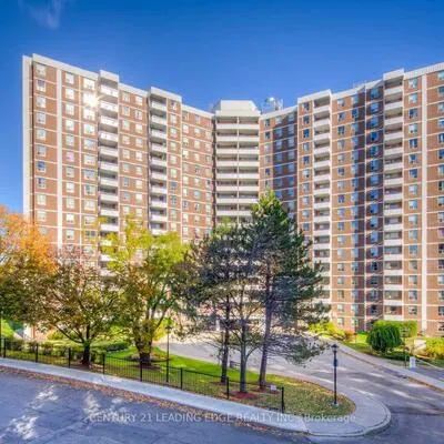 10,&nbsp;Edgecliffe, Flemingdon Park, Toronto