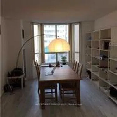 284,&nbsp;Bloor, Annex, Toronto