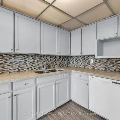 20,&nbsp;Forest Manor, Henry Farm, Toronto