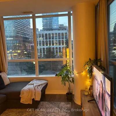 8,&nbsp;Telegram, Waterfront Communities C1, Toronto