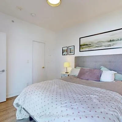 1486,&nbsp;Bathurst, Humewood-Cedarvale, Toronto