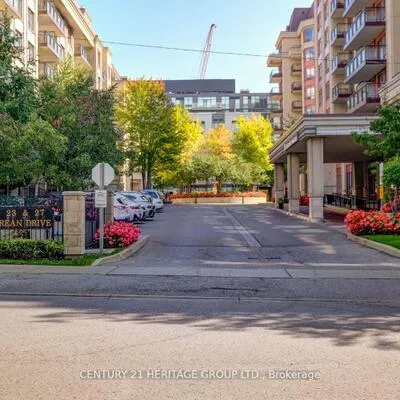 23,&nbsp;Rean, Bayview Village, Toronto