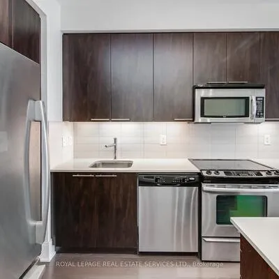 25,&nbsp;Broadway, Mount Pleasant West, Toronto