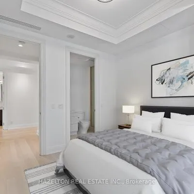 206,&nbsp;Bloor, Annex, Toronto