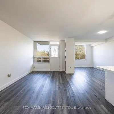 20,&nbsp;Edgecliff, Flemingdon Park, Toronto