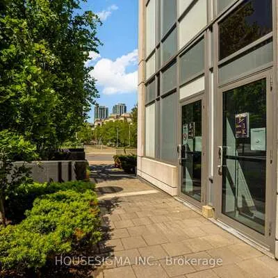 120,&nbsp;Harrison Garden, Willowdale East, Toronto