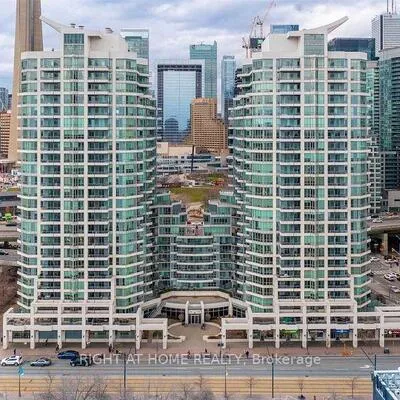 228,&nbsp;Queens, Waterfront Communities C1, Toronto