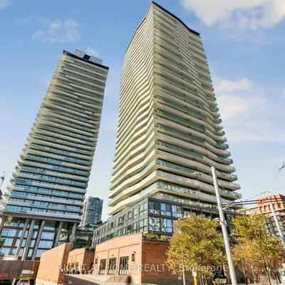 390,&nbsp;Cherry, Waterfront Communities C8, Toronto